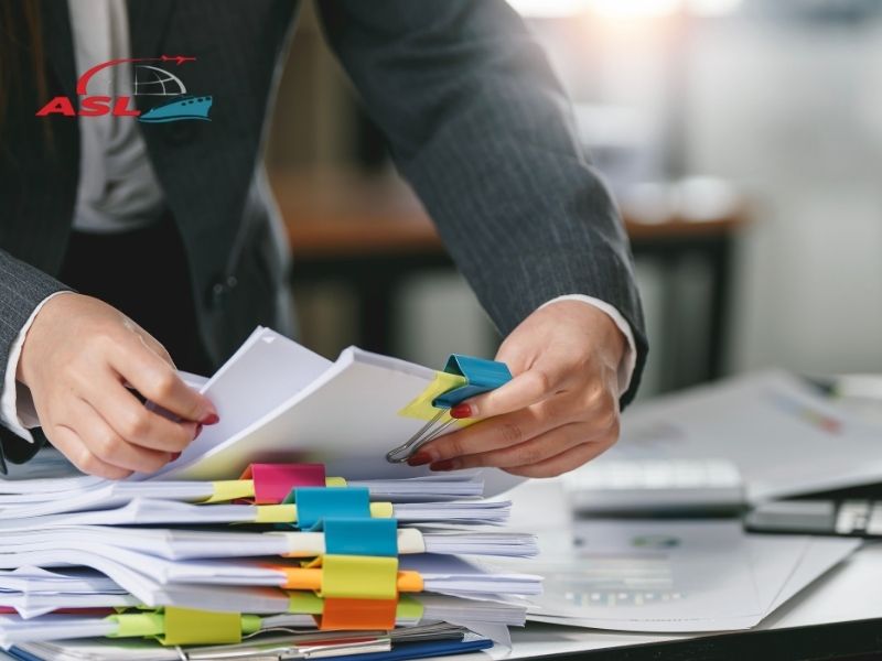 Danh sách giấy tờ làm hồ sơ xuất khẩu đường biển giúp doanh nghiệp tránh sai sót.