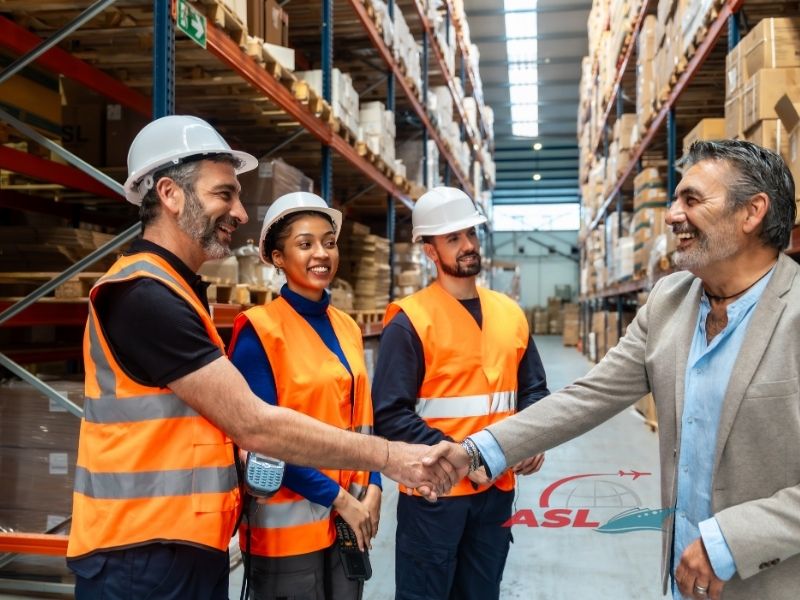 Kho bãi đóng vai trò quan trọng trong tối ưu chuỗi cung ứng và logistics.