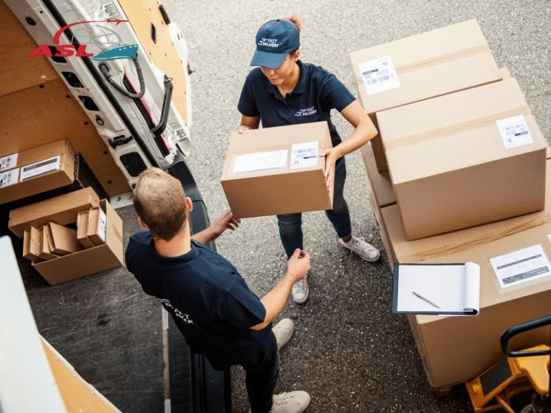 Kinh nghiệm gửi hàng door to door giúp tiết kiệm chi phí và thời gian