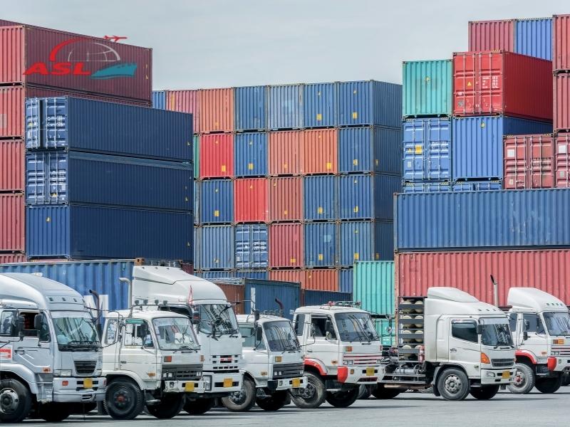 Kinh nghiệm vận chuyển đường bộ giúp người mới tránh sai sót và tiết kiệm chi phí.