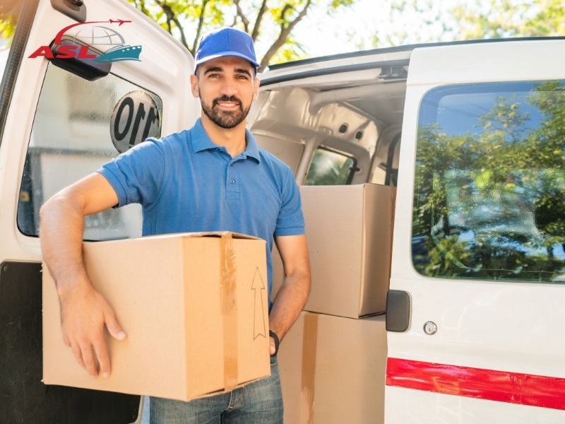 Phân tích lợi ích của dịch vụ door to door giúp doanh nghiệp tiết kiệm chi phí.