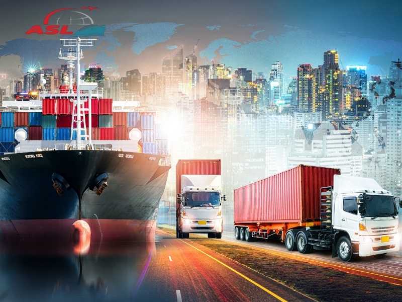 So sánh vận chuyển đường biển và đường bộ cho hàng dự án hiệu quả.
