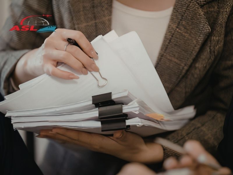 Thiếu hồ sơ hải quan có được thông quan không, các giấy tờ cần bổ sung và cách xử lý nhanh để tránh lưu kho bãi.