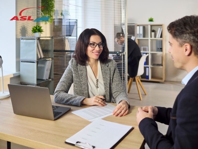 Hướng dẫn thủ tục gửi hàng door to door quốc tế đầy đủ, giúp thông quan nhanh chóng.