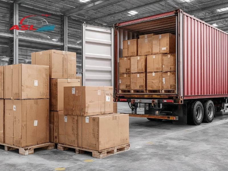Vận chuyển container quốc tế an toàn, phù hợp hàng hóa lớn và số lượng nhiều.