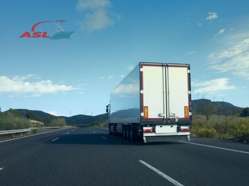 Phân phối và vận chuyển tại Đắk Lắk giúp doanh nghiệp tối ưu logistics Tây Nguyên.