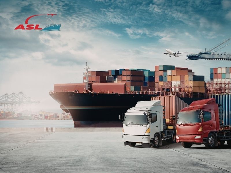 Vận chuyển hàng xuất nhập khẩu tại Quảng Ninh, hỗ trợ tại cảng biển nhanh chóng và hiệu quả.